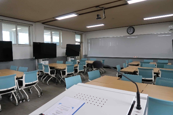 사회관(421동) 402호 섬네일