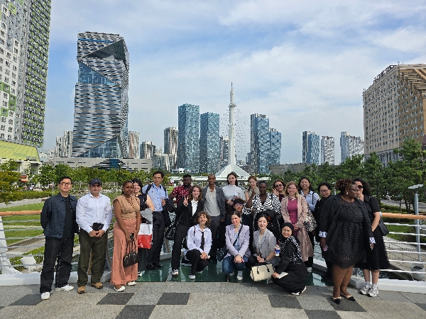국제기구 및 연구기관 방문 Research Trip: 세계은행 한국사무소 대표이미지