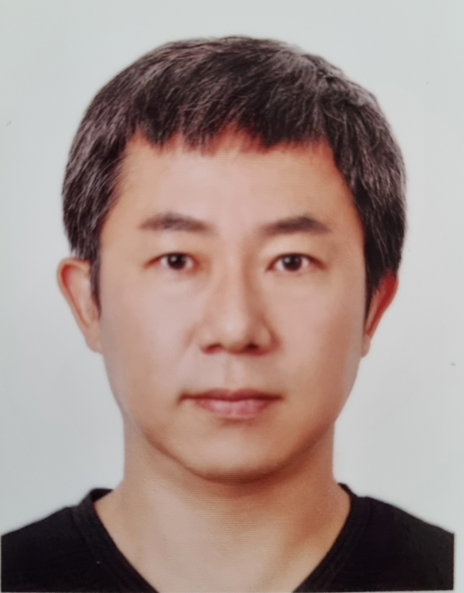 류길주 사진
